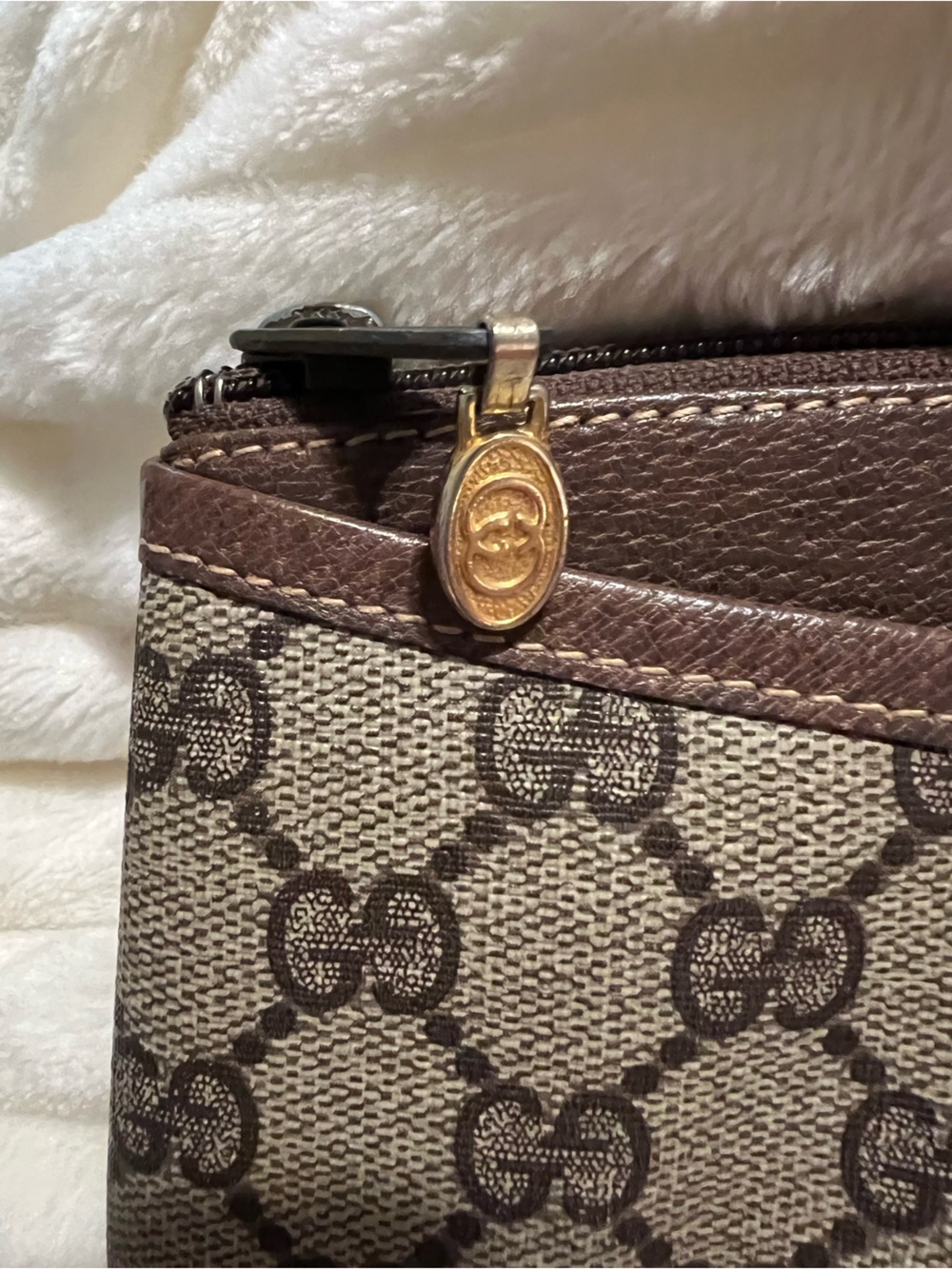 Vintage Gucci Brown GG Logo Canvas and Leather Cosmetic Bag - Picture 9 of 10